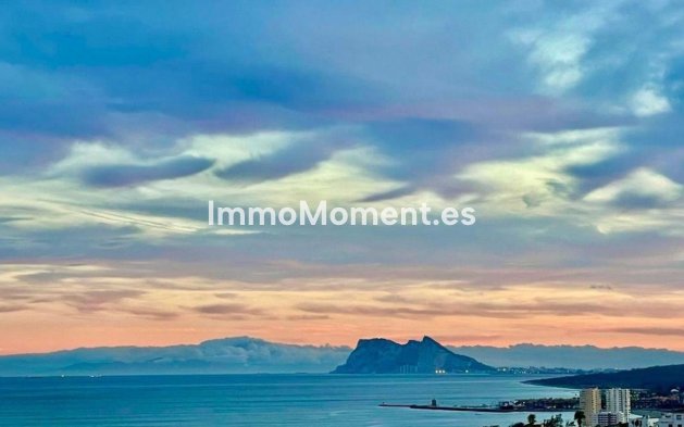 Resale - Apartment - Manilva