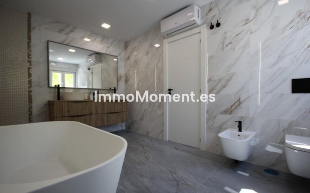 Wiederverkauf - Villa - La Nucía - La Nucia Centro