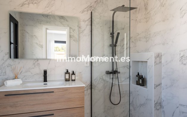 Revente - Villa - Marbella - Nueva Andalucía