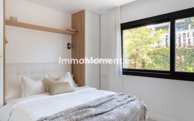 Revente - Villa - Marbella - Nueva Andalucía