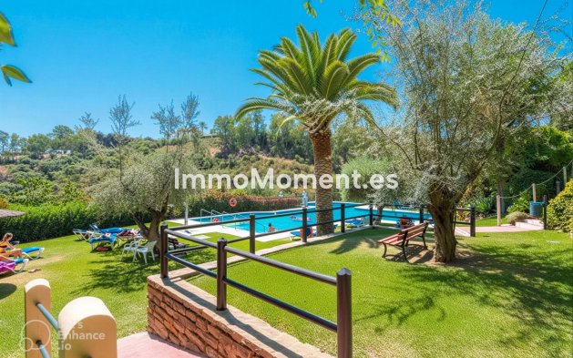 Resale - Apartment - Benahavís - Benahavís Centro