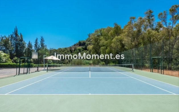 Resale - Apartment - Benahavís - Benahavís Centro