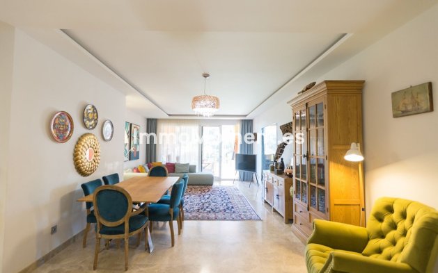 Wiederverkauf - Wohnung - Marbella - Nueva Andalucía