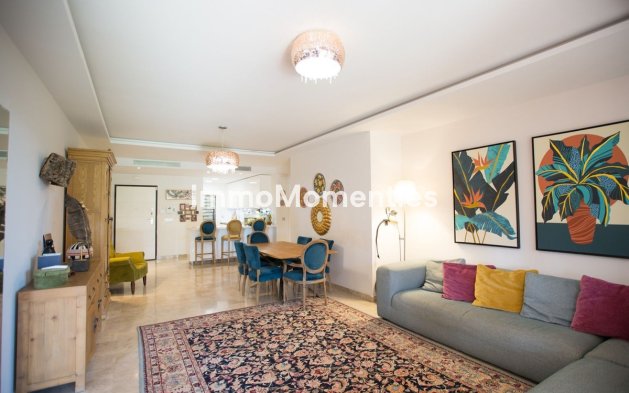 Wiederverkauf - Wohnung - Marbella - Nueva Andalucía