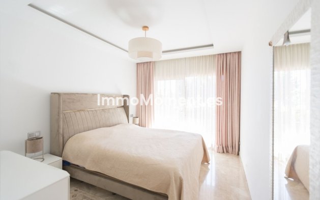 Wiederverkauf - Wohnung - Marbella - Nueva Andalucía