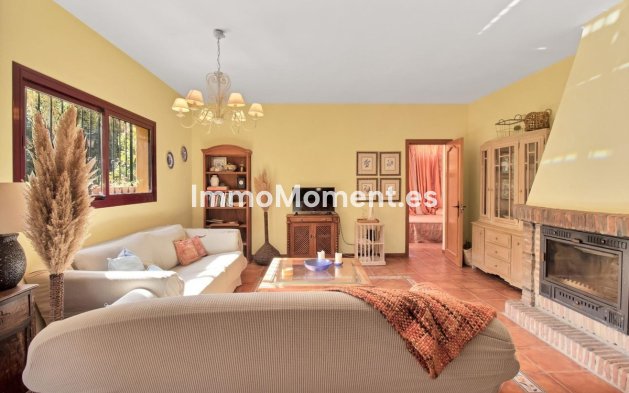 Revente - Maison de campagne - Intérieur                       - Ojén