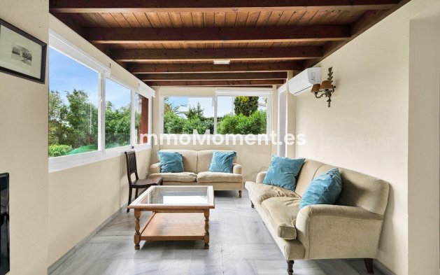 Resale - Villa - Marbella - Elviria