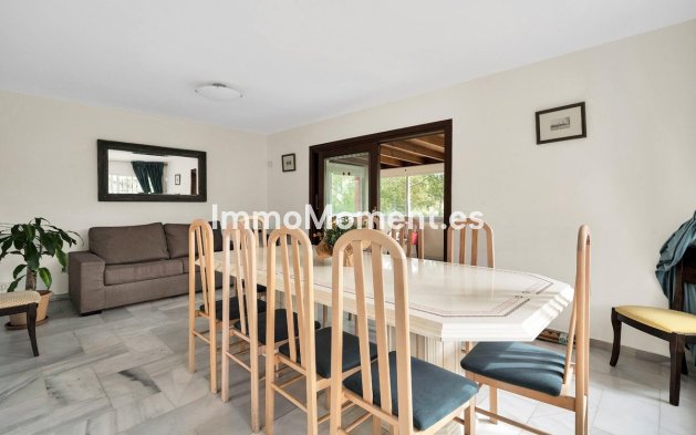 Resale - Villa - Marbella - Elviria