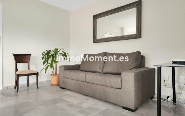 Resale - Villa - Marbella - Elviria