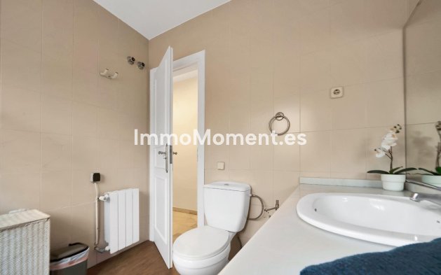 Resale - Villa - Marbella - Elviria