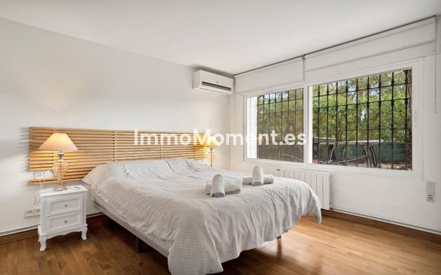 Resale - Villa - Marbella - Elviria