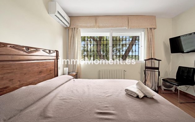 Resale - Villa - Marbella - Elviria