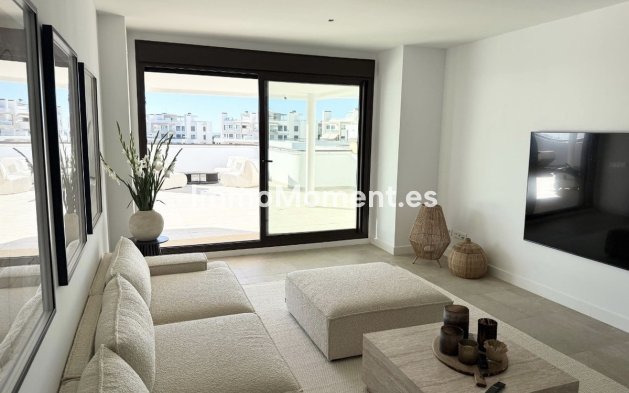 Wiederverkauf - Wohnung - Estepona  - Estepona Centro