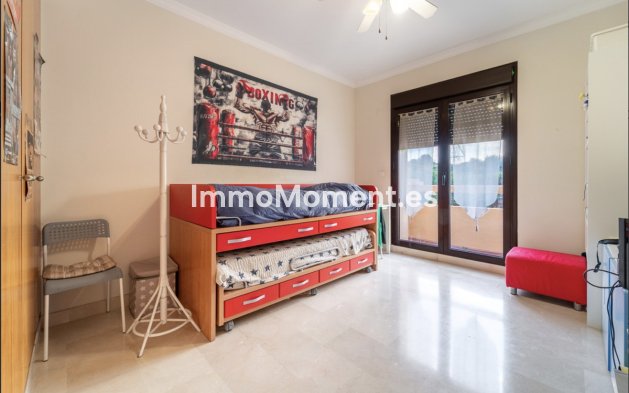 Reventa - Villa - Estepona  - Estepona Centro
