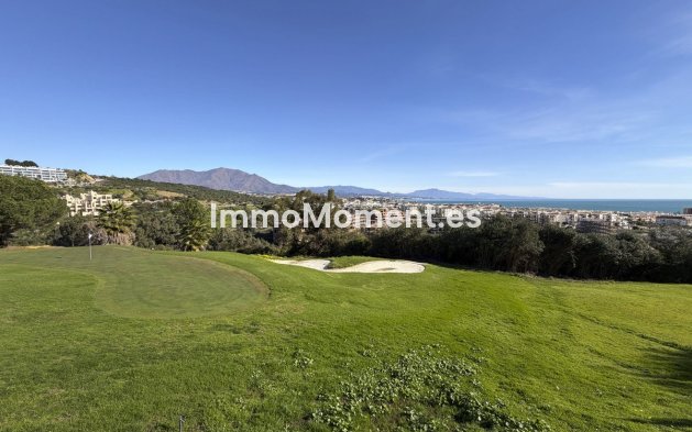 Resale - Apartment - Manilva - La Duquesa