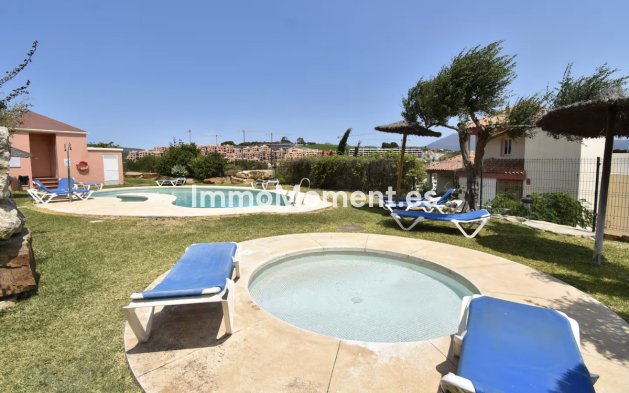 Resale - Apartment - Manilva - La Duquesa