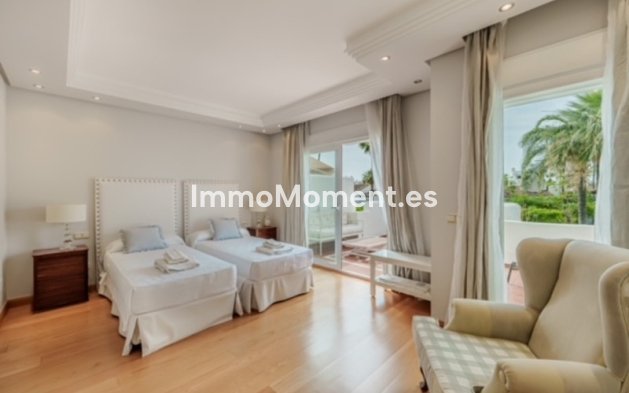 Revente - Maison mitoyenne - Estepona  - Estepona Centro