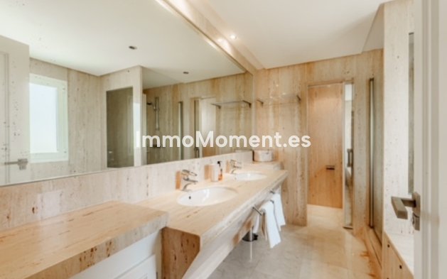 Revente - Maison mitoyenne - Estepona  - Estepona Centro