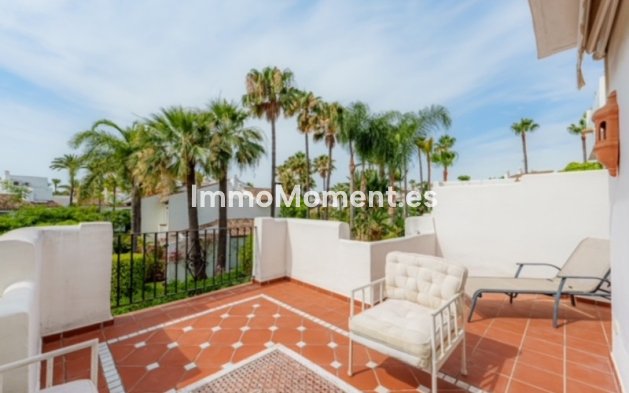 Revente - Maison mitoyenne - Estepona  - Estepona Centro