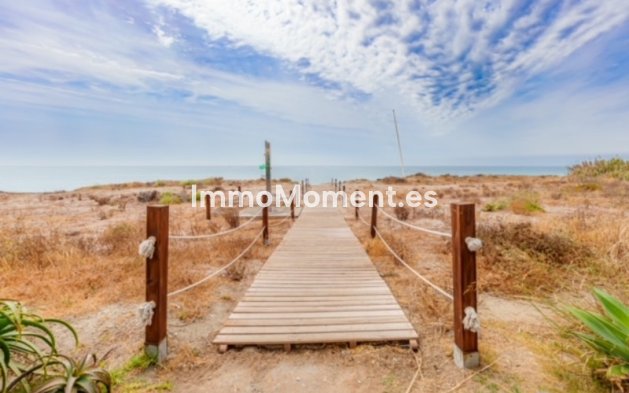 Revente - Maison mitoyenne - Estepona  - Estepona Centro