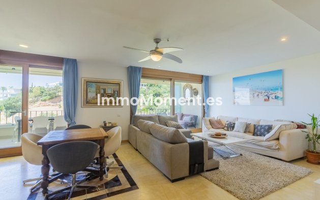Resale - Apartment - Marbella - Altos de los Monteros