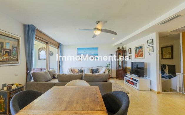 Resale - Apartment - Marbella - Altos de los Monteros