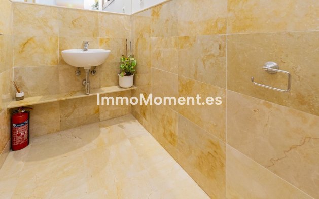 Resale - Apartment - Marbella - Altos de los Monteros