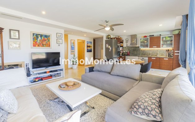 Resale - Apartment - Marbella - Altos de los Monteros