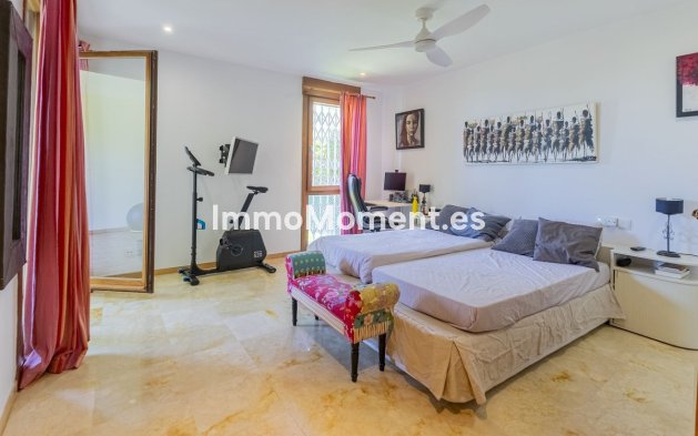 Resale - Apartment - Marbella - Altos de los Monteros