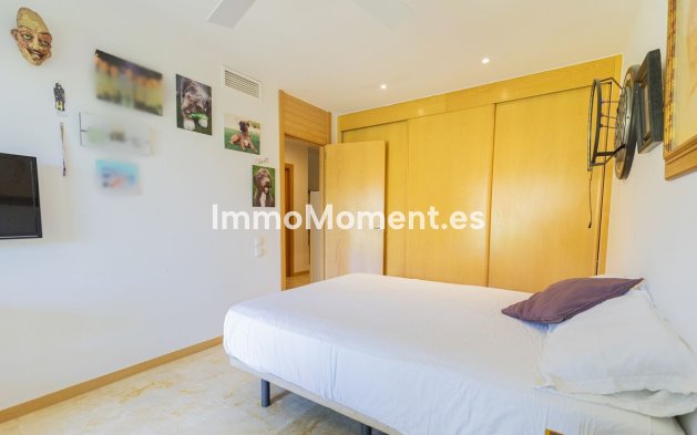 Resale - Apartment - Marbella - Altos de los Monteros