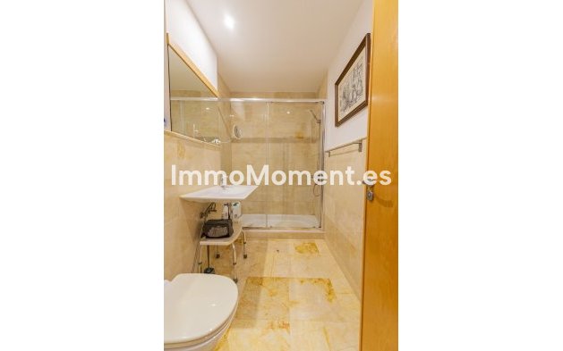 Resale - Apartment - Marbella - Altos de los Monteros