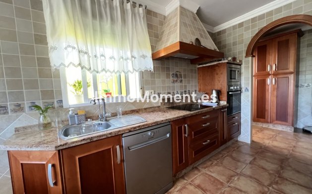 Wiederverkauf - Villa - Benalmadena - Benalmadena Centro