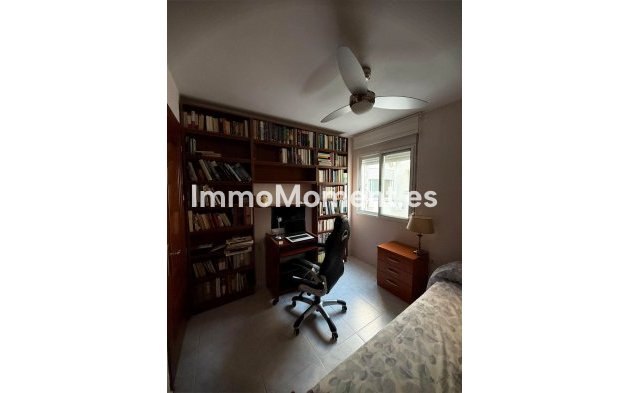 Resale - Apartment - Málaga - Capuchinos
