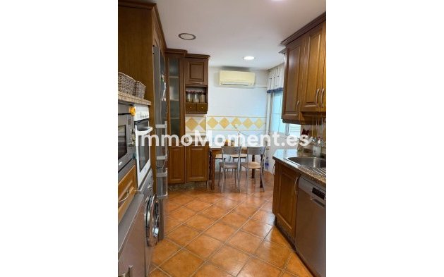 Resale - Apartment - Málaga - Capuchinos