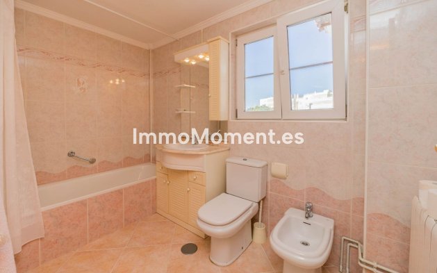 Revente - Villa - Fuengirola - Fuengirola Centro