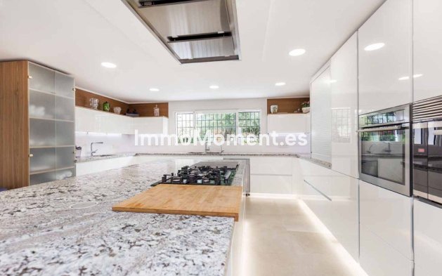 Revente - Villa - Marbella - Río Real