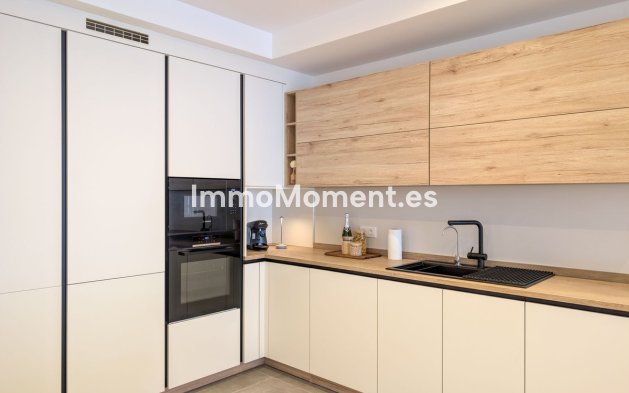 Wiederverkauf - Wohnung - Marbella - San Pedro de Alcántara