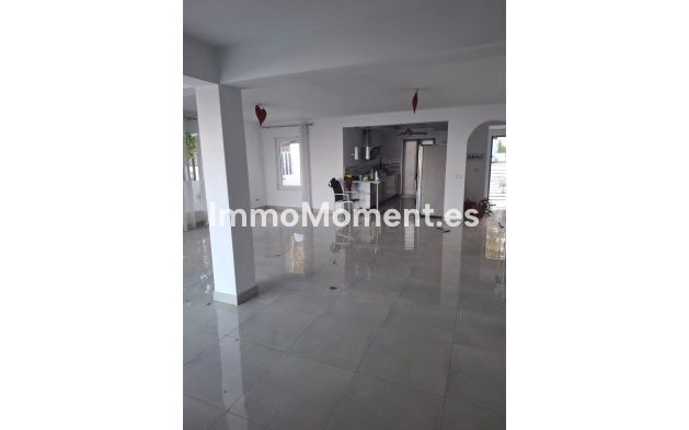 Revente - Villa - Benalmadena - Benalmadena Centro