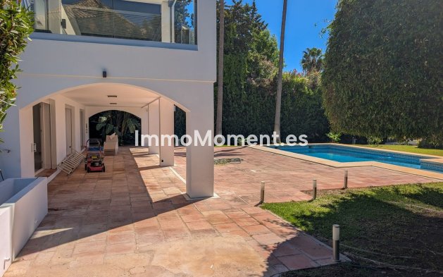 Wiederverkauf - Villa - Marbella - Nueva Andalucía