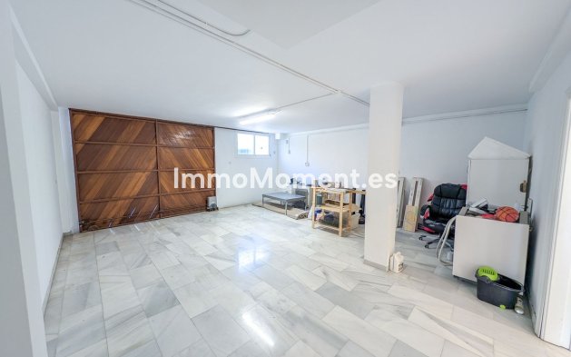 Wiederverkauf - Villa - Marbella - Nueva Andalucía