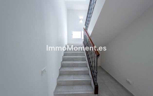 Wiederverkauf - Villa - Marbella - Nueva Andalucía