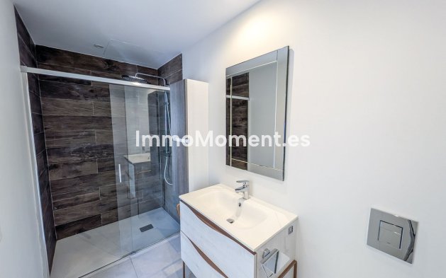 Wiederverkauf - Villa - Marbella - Nueva Andalucía