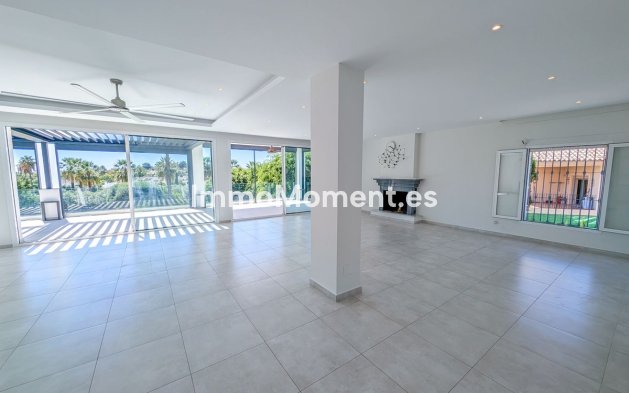 Wiederverkauf - Villa - Marbella - Nueva Andalucía