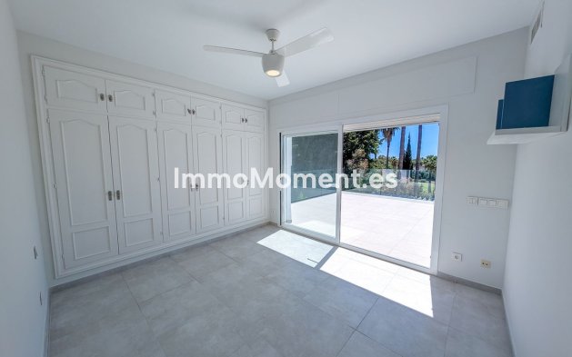 Wiederverkauf - Villa - Marbella - Nueva Andalucía