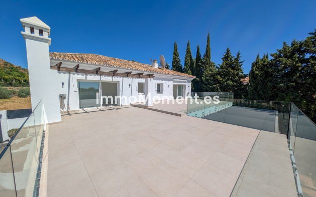 Wiederverkauf - Villa - Marbella - Nueva Andalucía