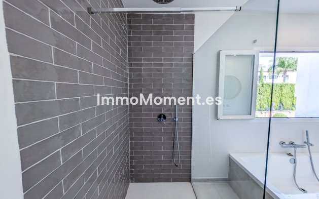 Wiederverkauf - Villa - Marbella - Nueva Andalucía