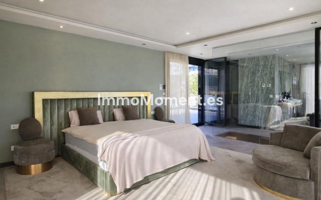 Wiederverkauf - Villa - Estepona  - New Golden Mile