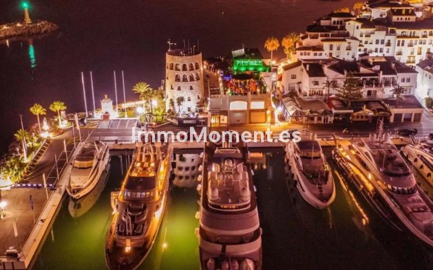 Wiederverkauf - Villa - Estepona  - New Golden Mile