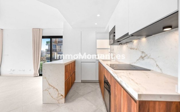 Resale - Apartment - Fuengirola - Fuengirola Centro