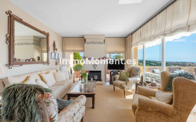 Resale - Apartment - Marbella - Elviria